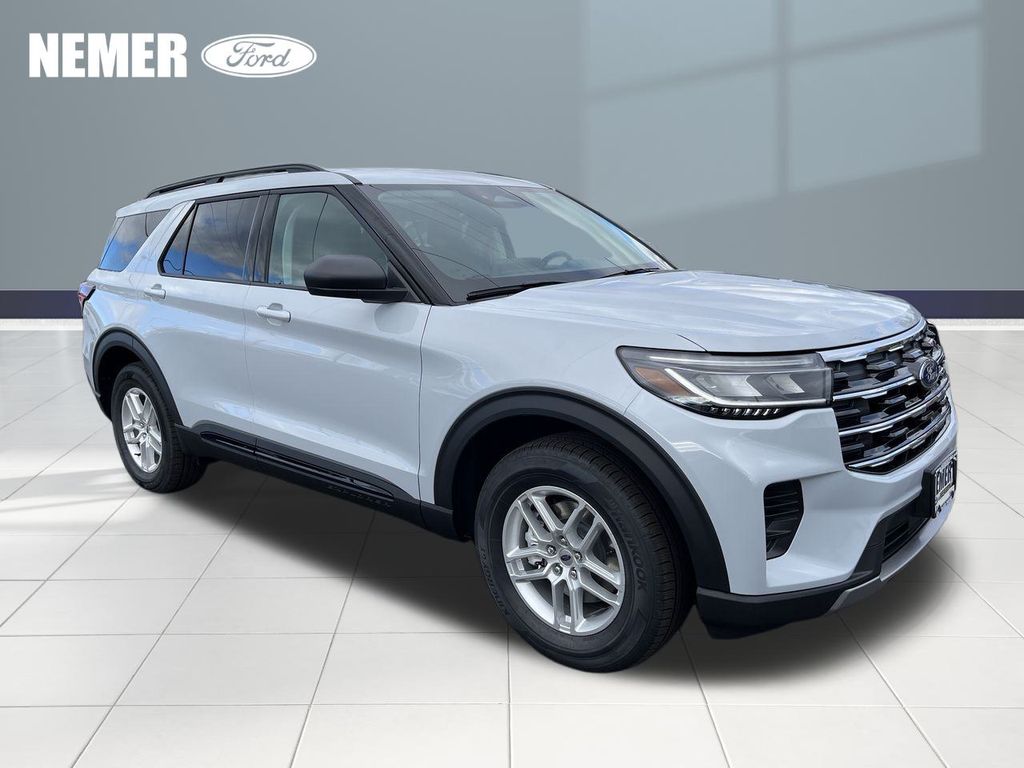 2026 Ford Explorer Active's photo