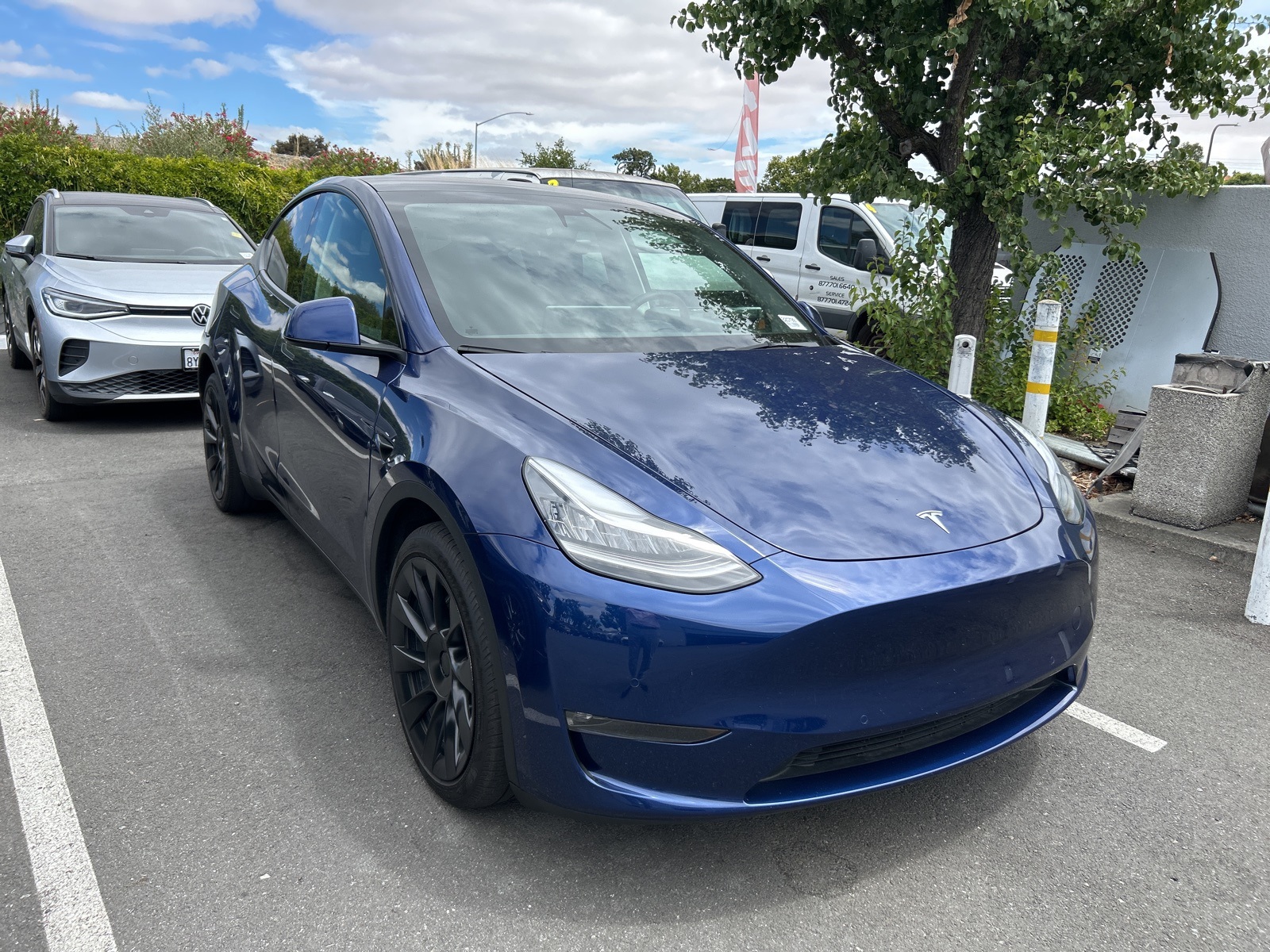 Used 2022 Tesla Model Y Long Range with VIN 7SAYGDEE3NF401645 for sale in Northfield, Minnesota