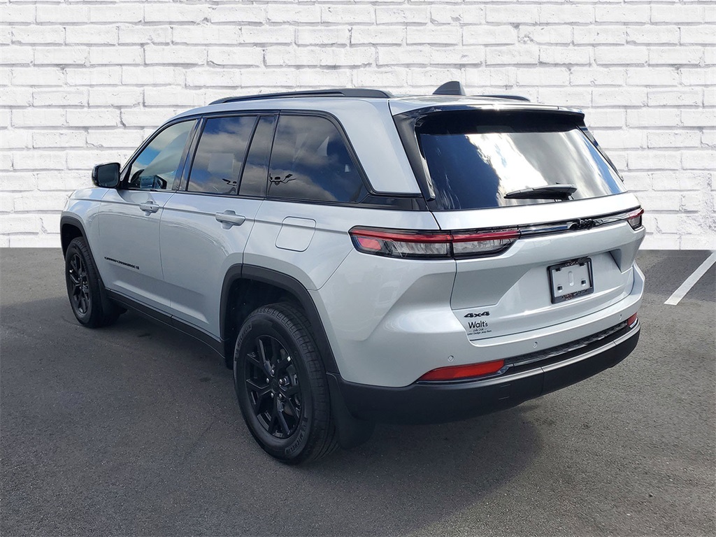 2025 Jeep Grand Cherokee Altitude X photo 3