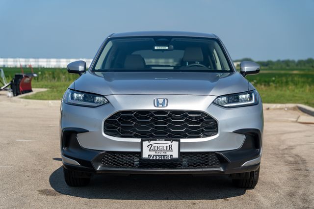 2026 Honda HR-V LX photo 2