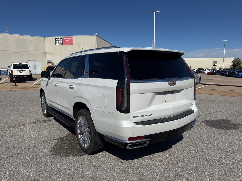 2023 Cadillac Escalade Premium Luxury photo 3