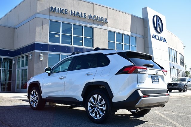 2024 Toyota RAV4 Limited photo 4