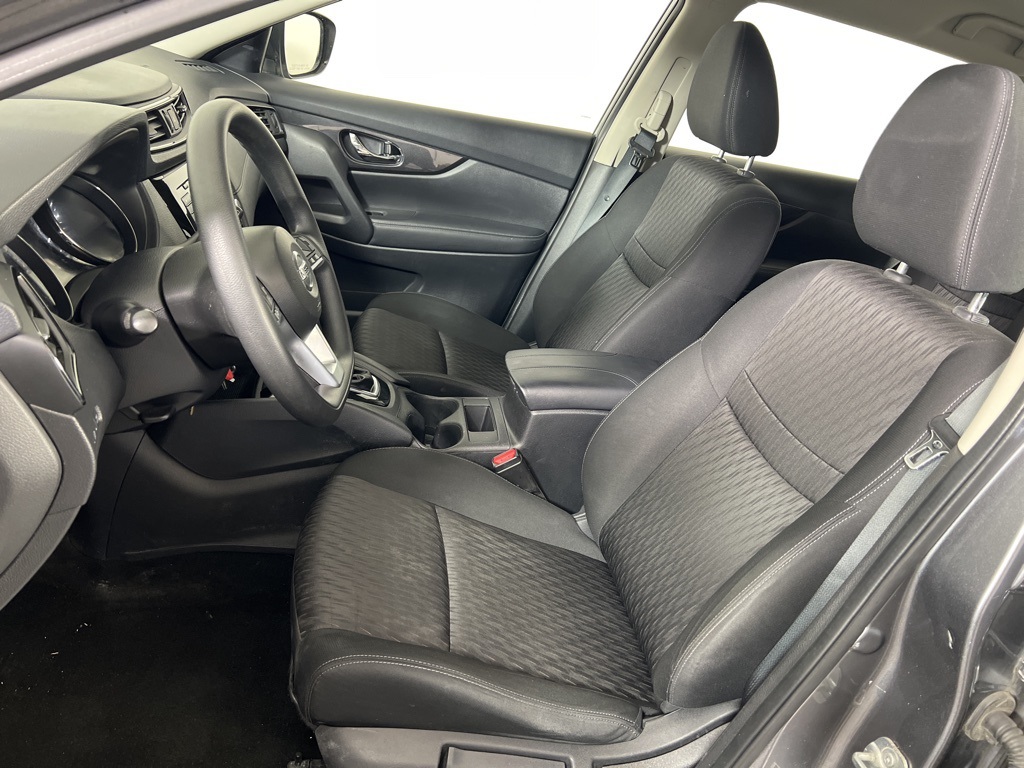 2018 Nissan Rogue S photo 2