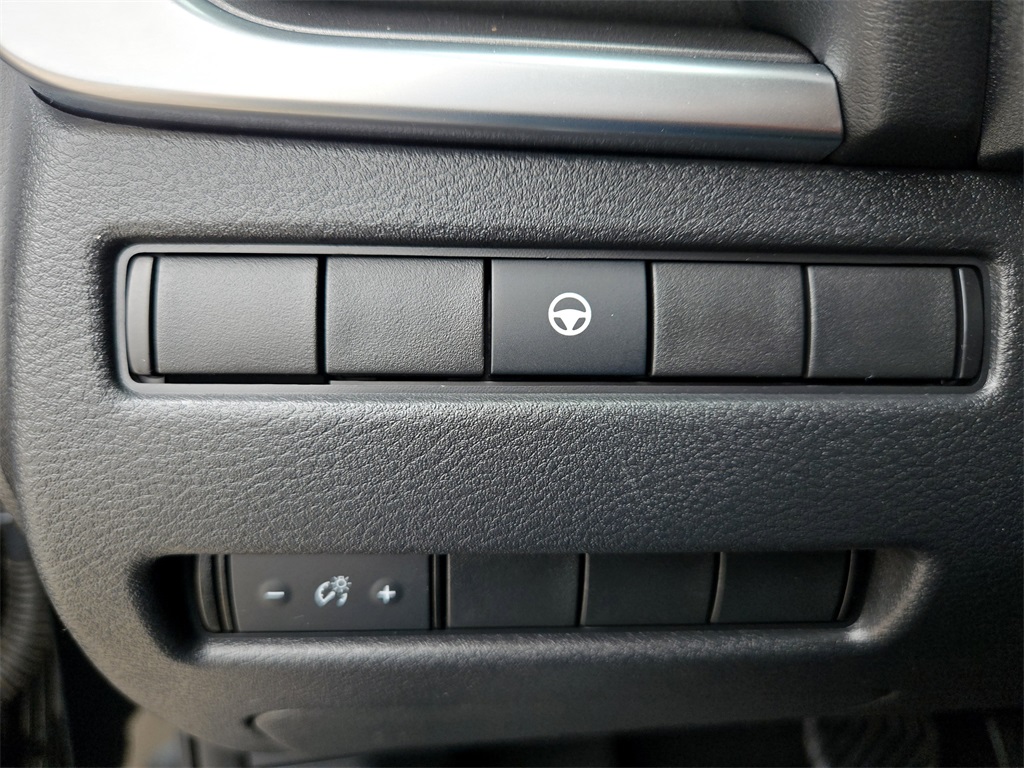 2021 Nissan Rogue SV photo 23
