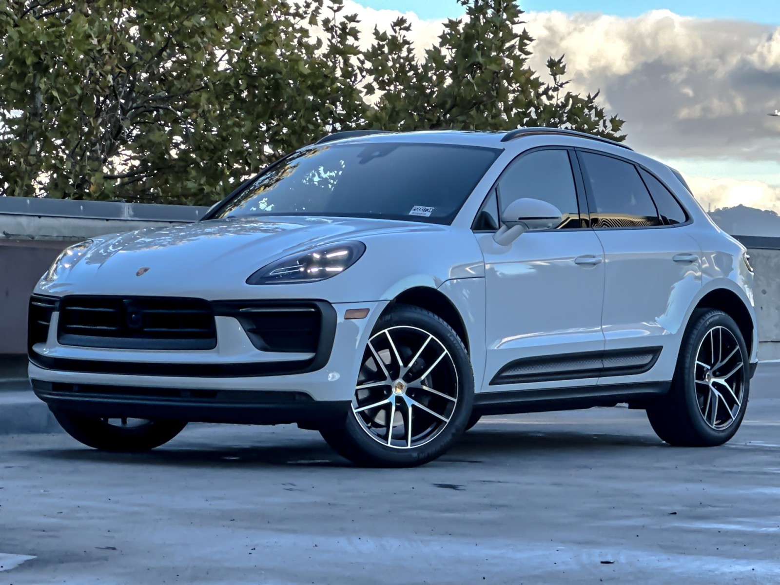 2024 Porsche Macan T