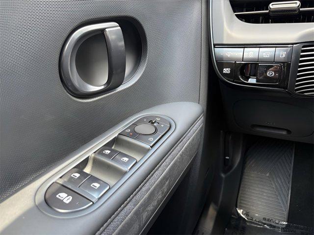 2025 Hyundai Ioniq 5 SEL photo 14