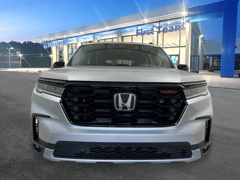 2025 Honda Pilot TrailSport photo 6