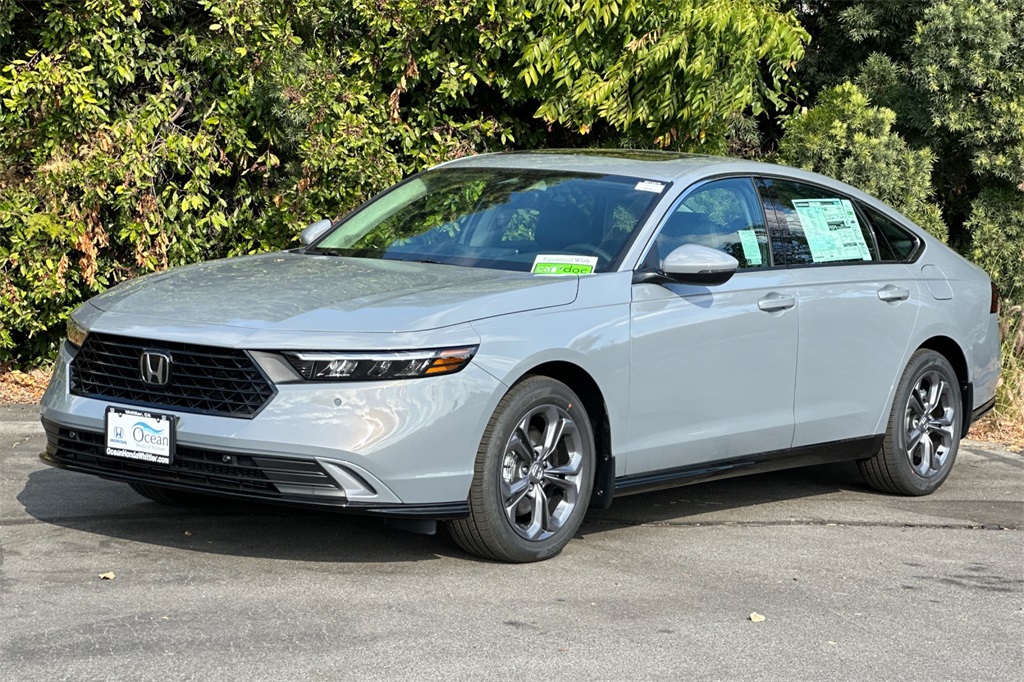 2025 Honda Accord Hybrid EX-L photo 6