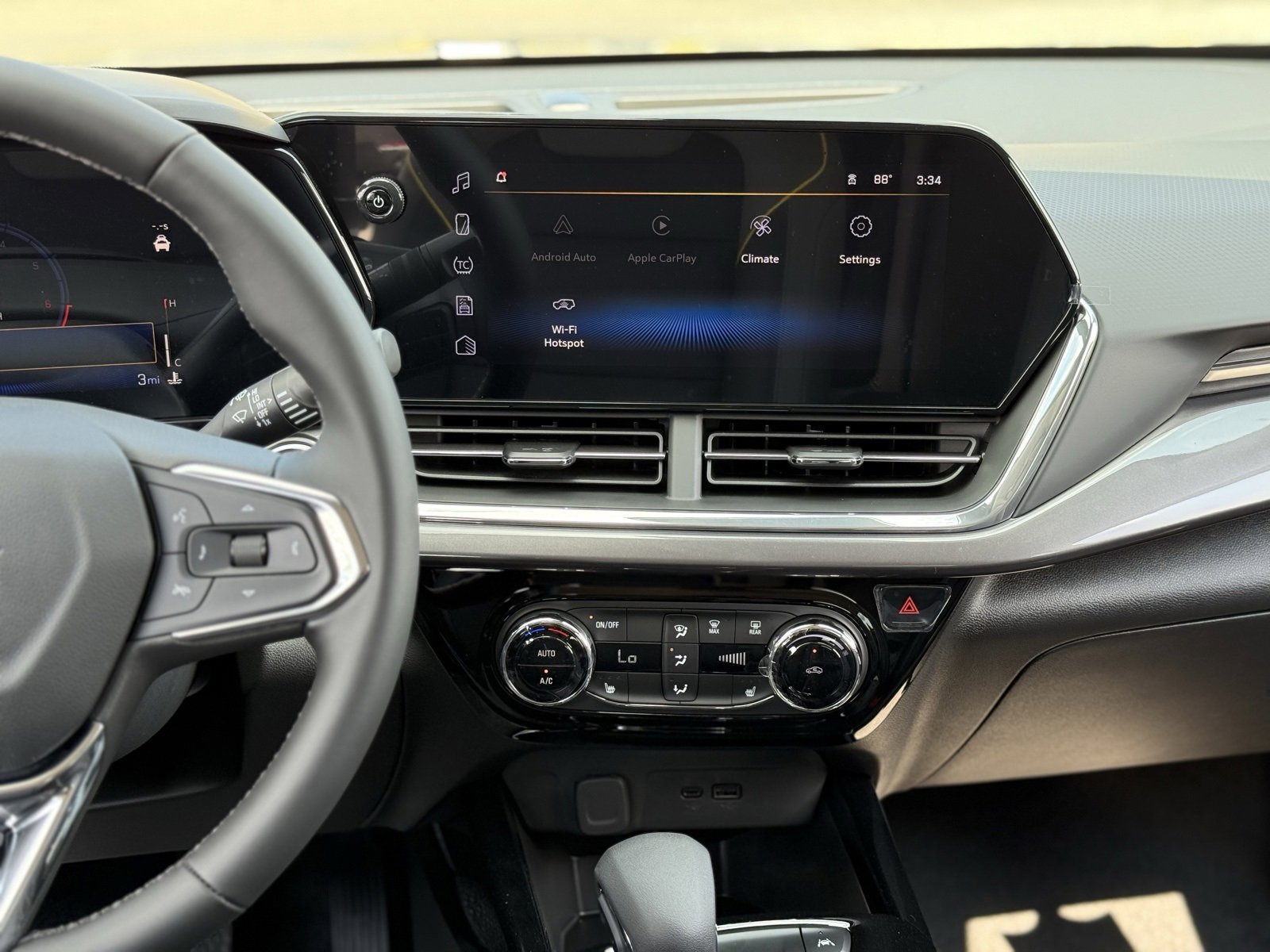 2026 Chevrolet Trax ACTIV photo 12
