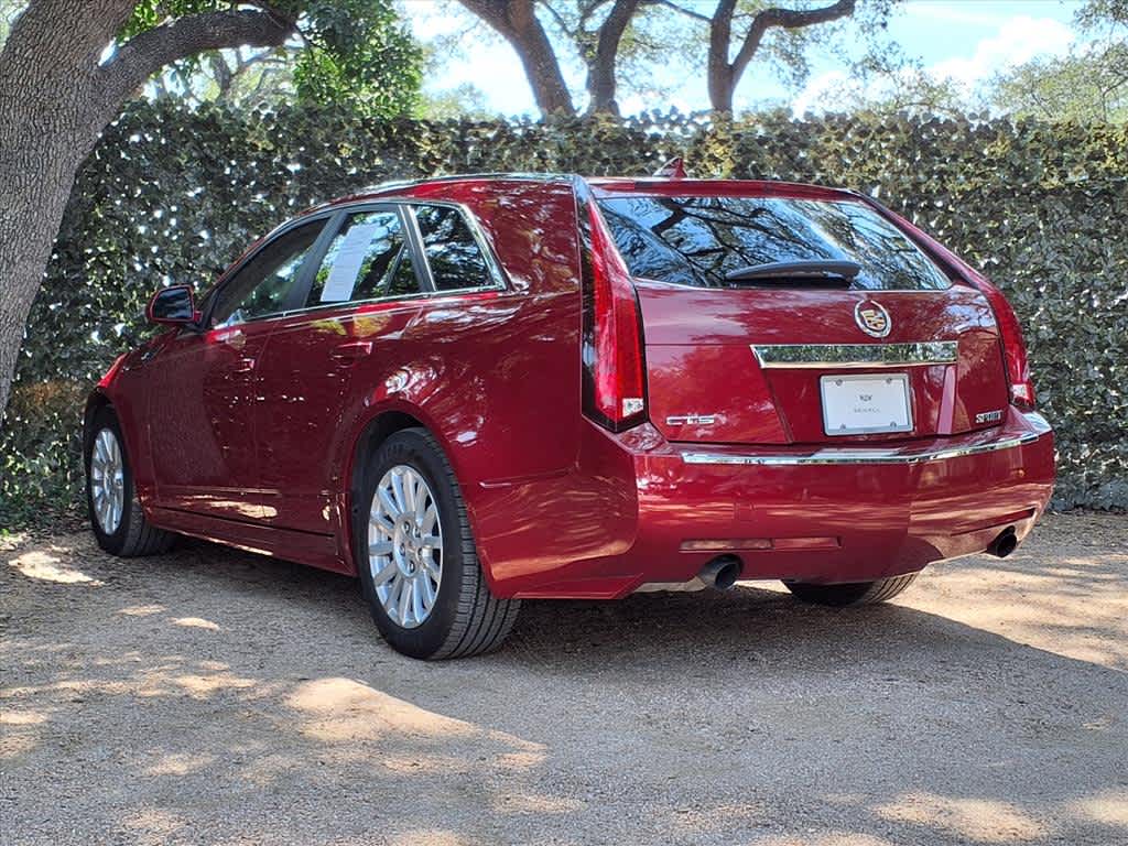 2010 Cadillac CTS Luxury photo 4