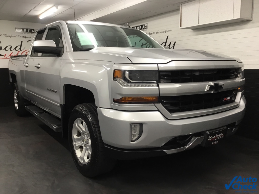 2016 Chevrolet Silverado 1500 LT photo 3