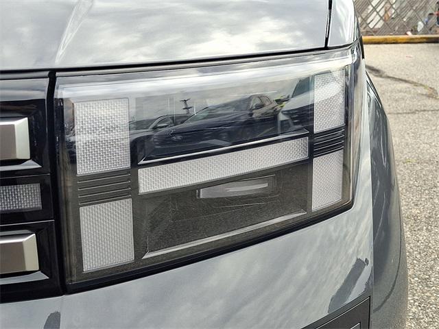 2026 Hyundai Santa Fe SEL photo 2