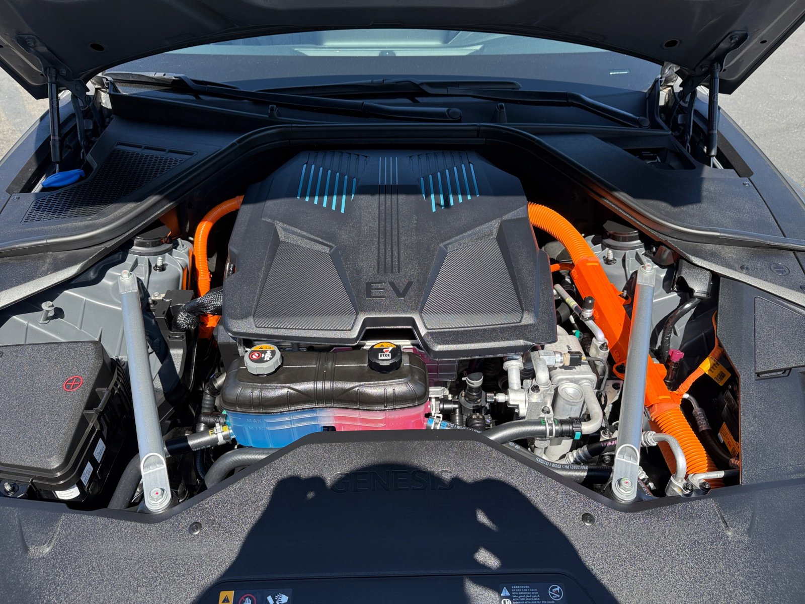 2024 Genesis Electrified G80 Advanced Prestige photo 20