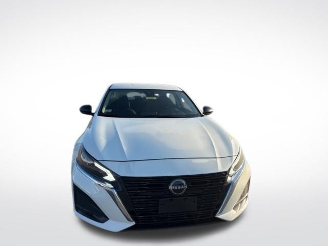 2024 Nissan Altima 2.5 S photo 7