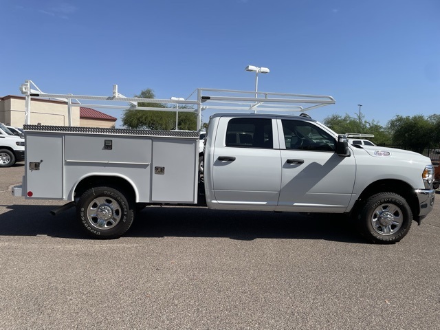 2024 Ram 3500 Tradesman photo 12