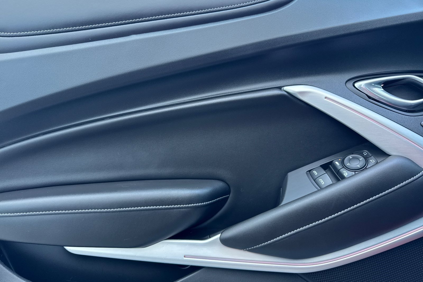 2019 Chevrolet Camaro 2SS photo 11