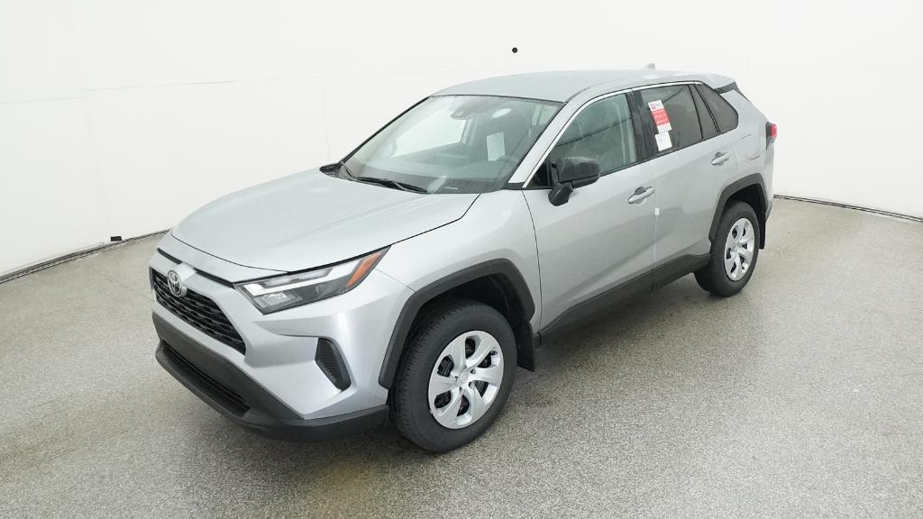 2025 Toyota RAV4 LE's photo