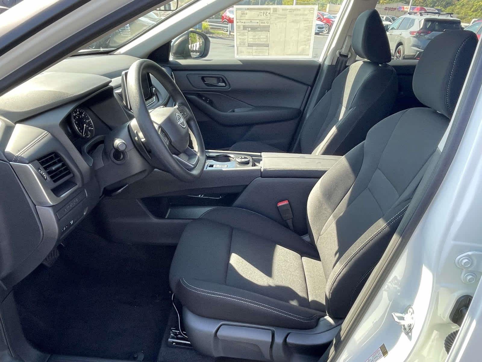 2026 Nissan Rogue S photo 11