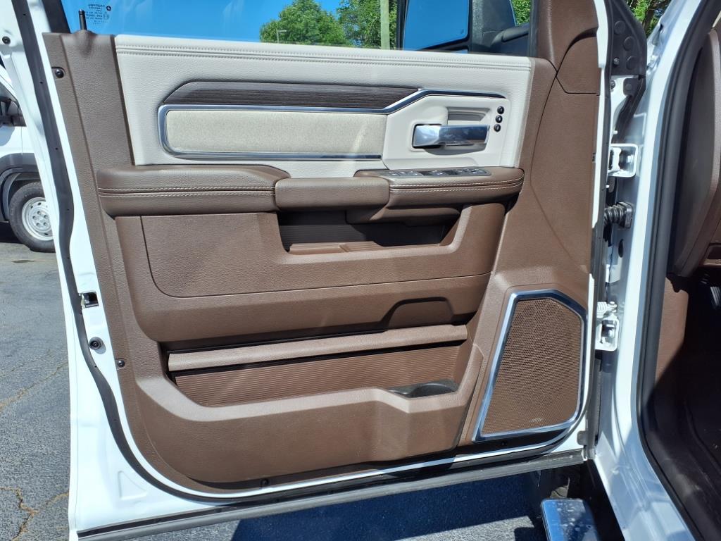 2025 Ram 2500 Laramie photo 4