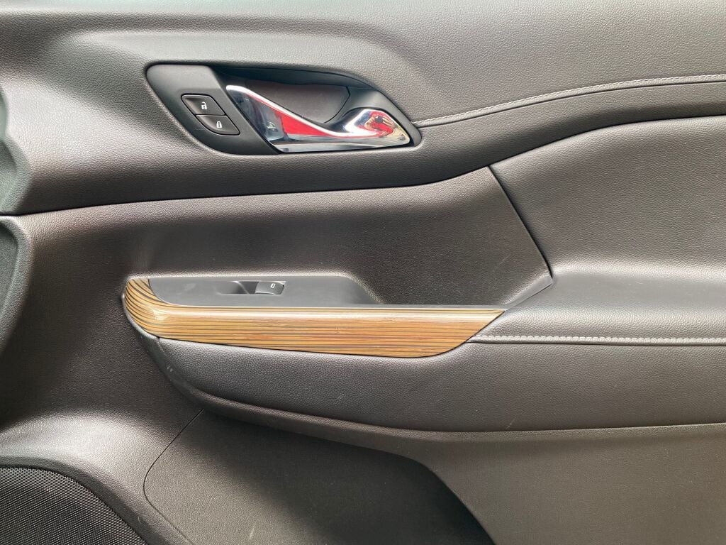 2021 Gmc Acadia SLE photo 22