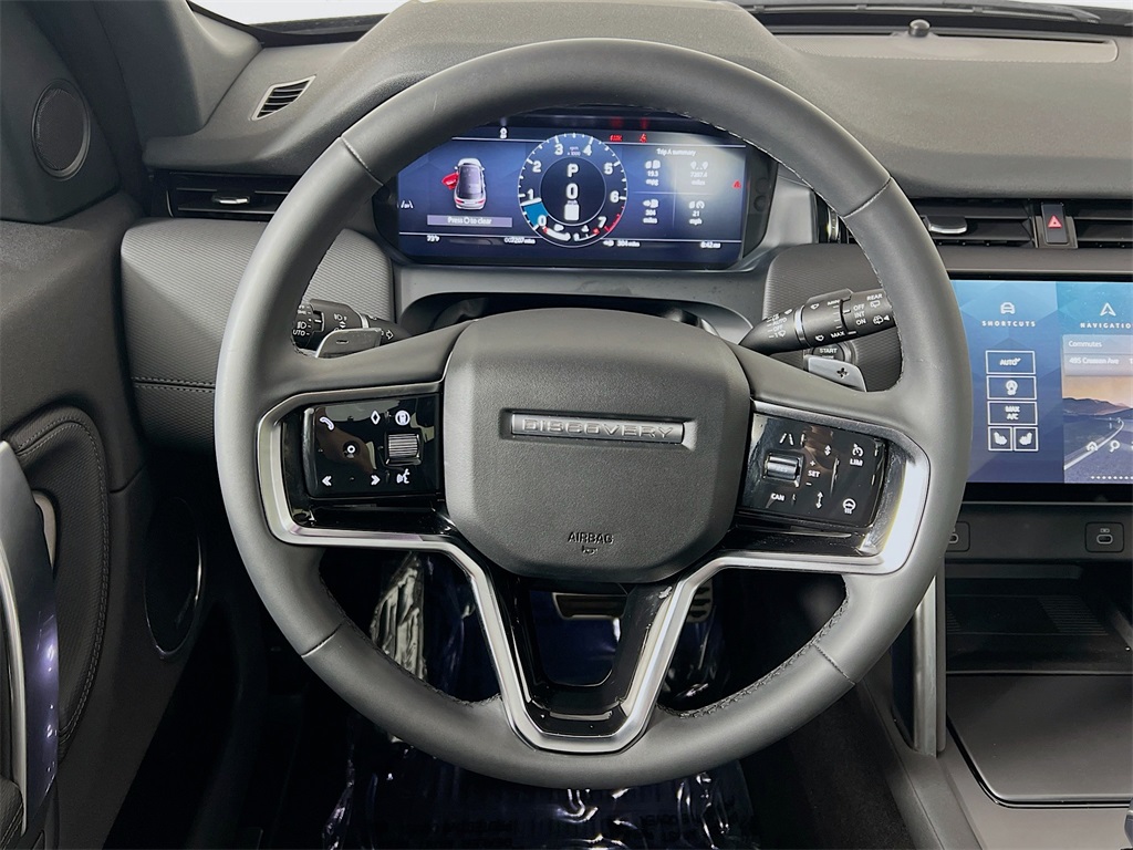 2025 Land Rover Discovery Sport Dynamic SE photo 10