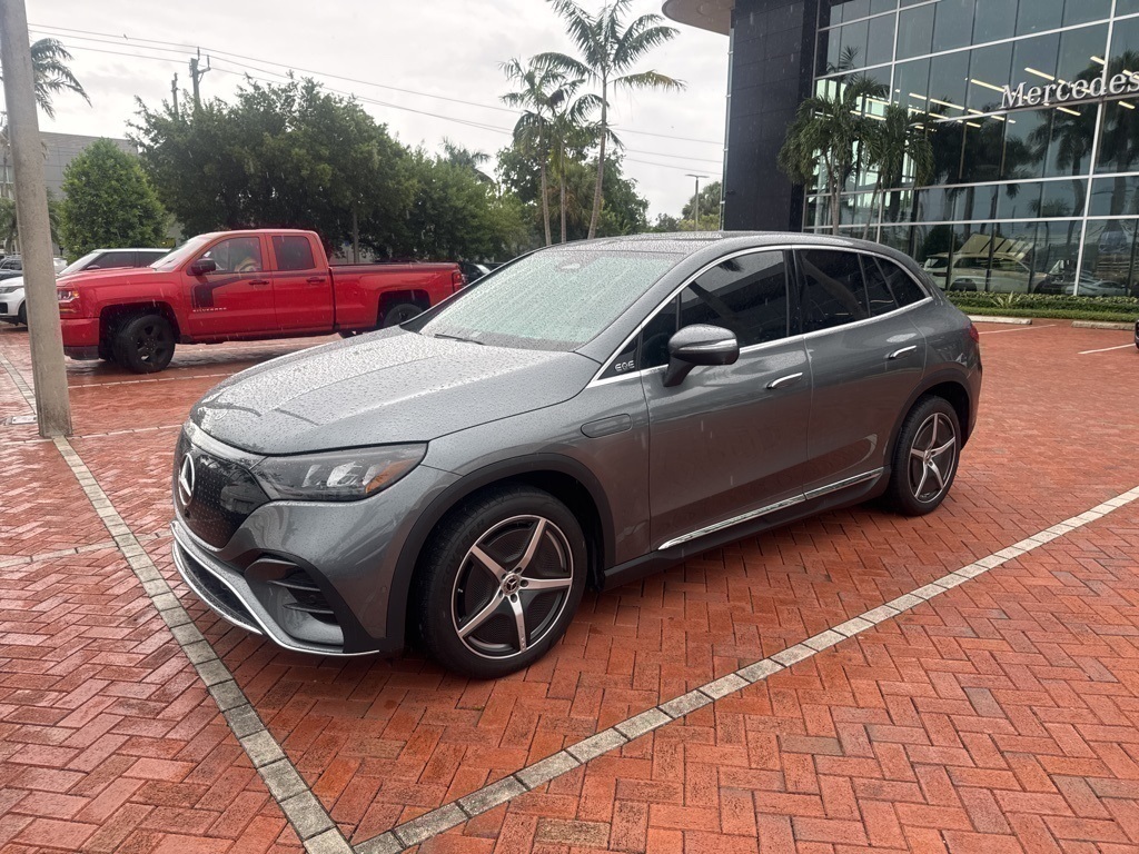 2023 Mercedes Benz EQE SUV 350 photo 6