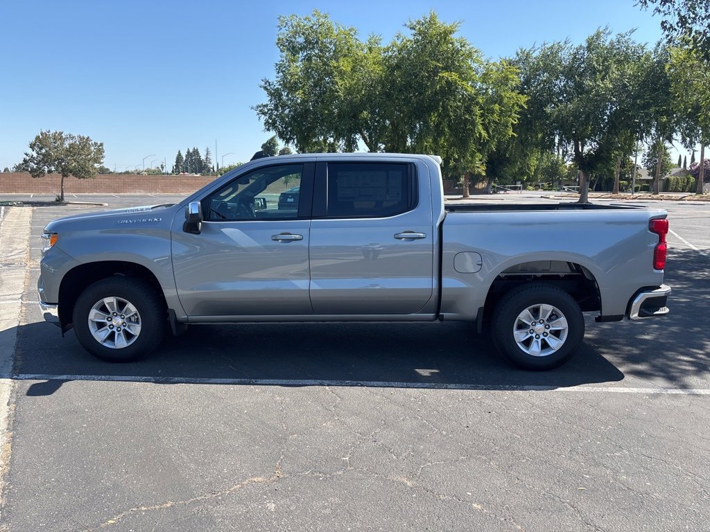 2025 Chevrolet Silverado 1500 LT photo 6