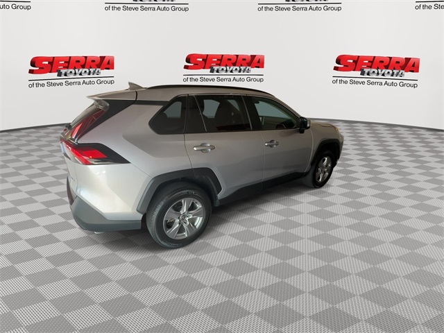 2024 Toyota RAV4 XLE photo 9