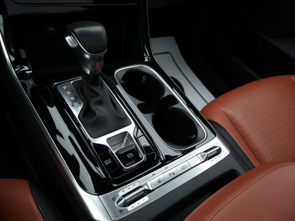2024 Kia Carnival SX Prestige photo 36