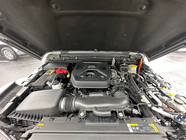 2022 Jeep Wrangler Unlimited Sahara High Altitude 4xe photo 14