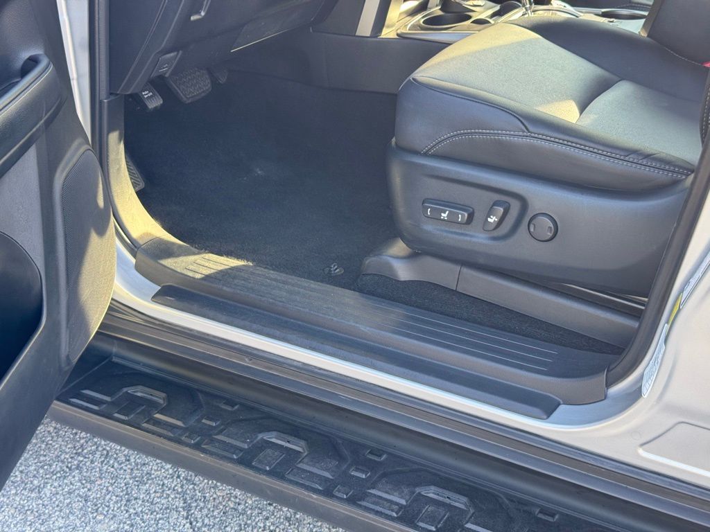 2024 Toyota 4Runner SR5 Premium photo 21