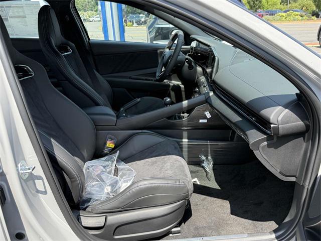 2025 Hyundai Elantra N Base photo 16