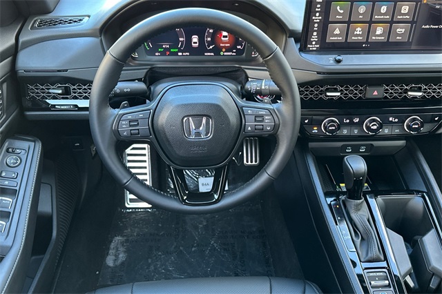 2025 Honda Accord Hybrid Sport-L photo 13