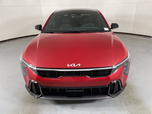 2025 Kia K4 GT-Line photo 3