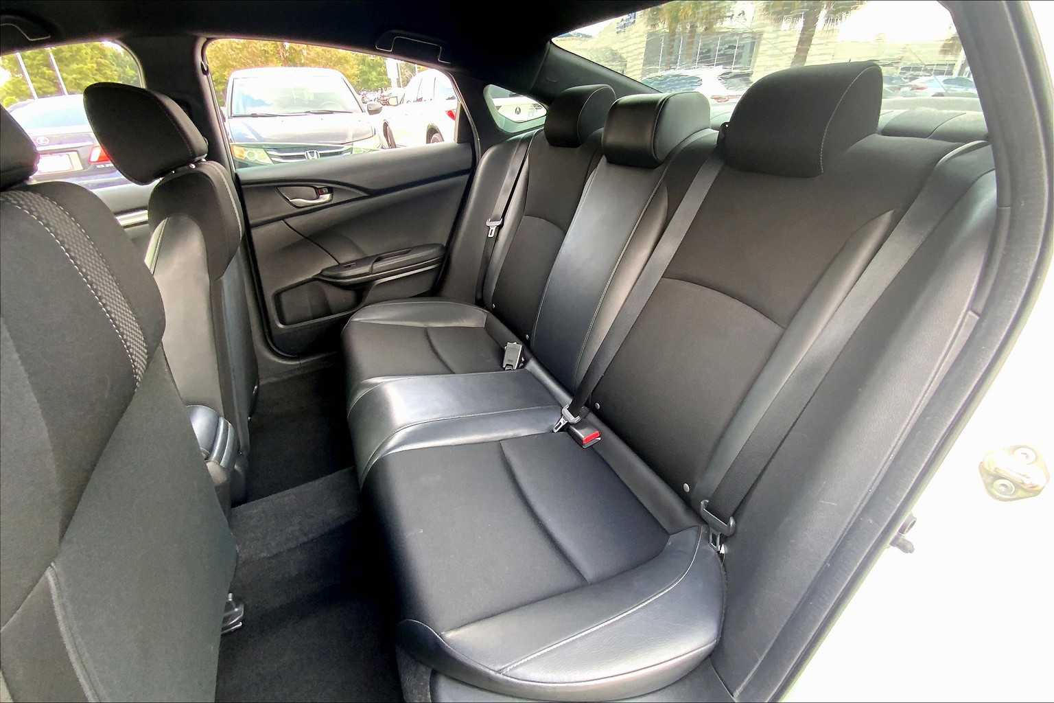 2019 Honda Civic Sport photo 18