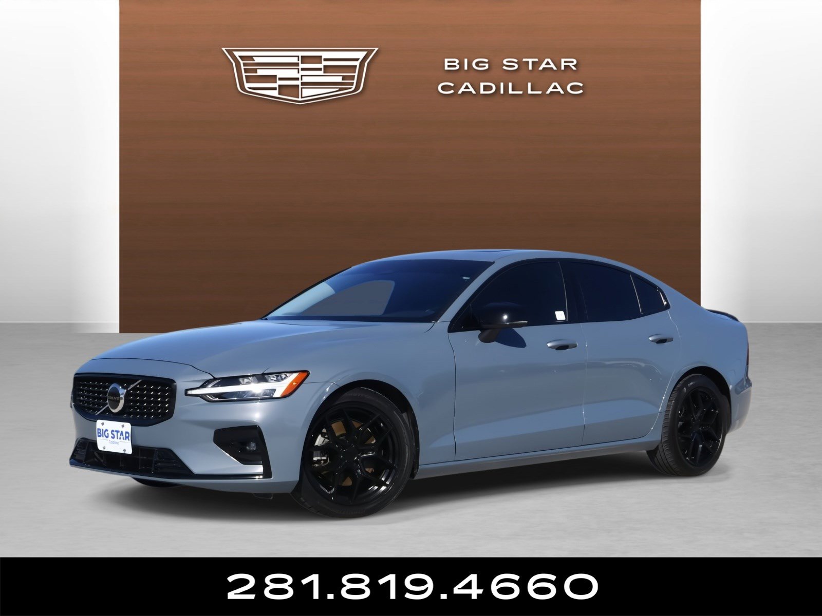 2024 Volvo S60 Core's photo