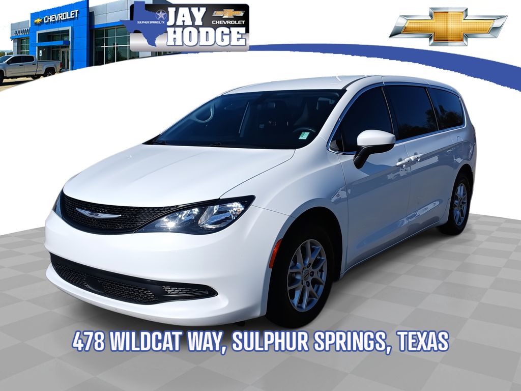 Pre-Owned 2022 Chrysler Voyager LX FWD 4D Passenger Van's photo