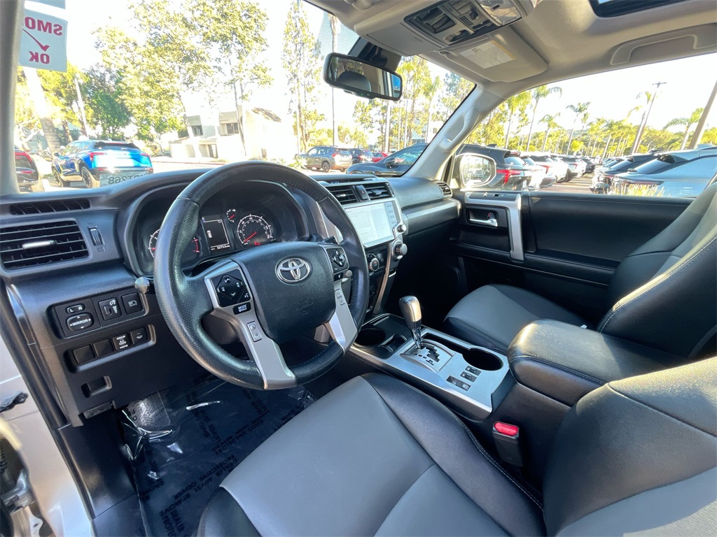 2022 Toyota 4Runner SR5 Premium photo 10