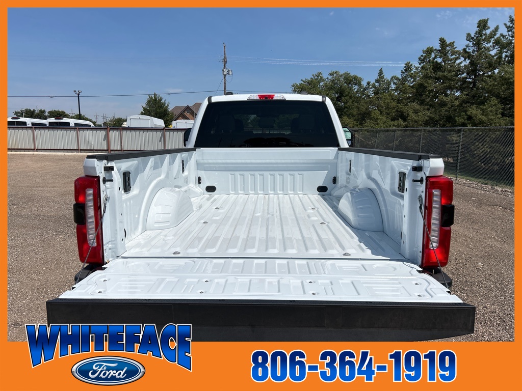 2025 Ford F-350 XLT photo 5