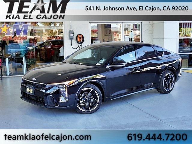 2025 Kia K4 GT-Line's photo