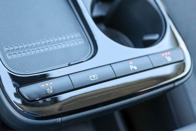 New 2025 Gray Hyundai SE image 15