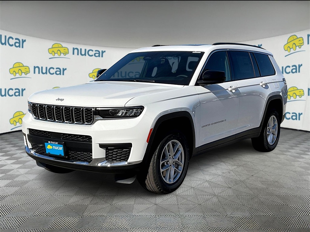 2025 Jeep Grand Cherokee Laredo X photo 3