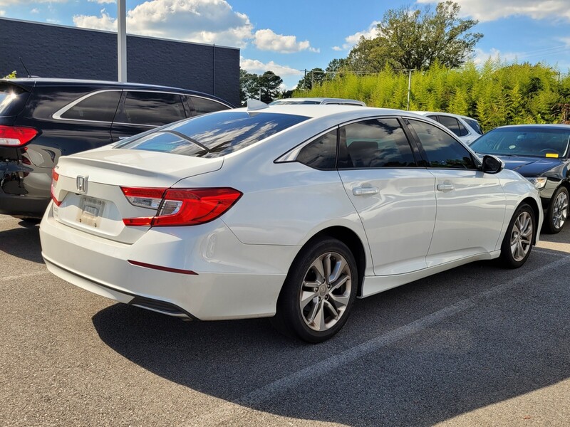 2019 Honda Accord LX photo 3