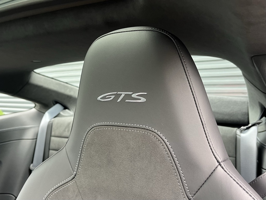 2025 Porsche 911 GTS photo 12