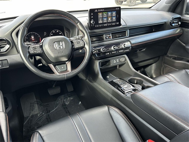 2024 Honda Pilot TrailSport photo 2