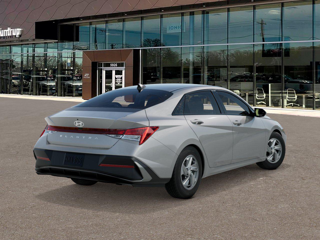 2025 Hyundai Elantra SE photo 2