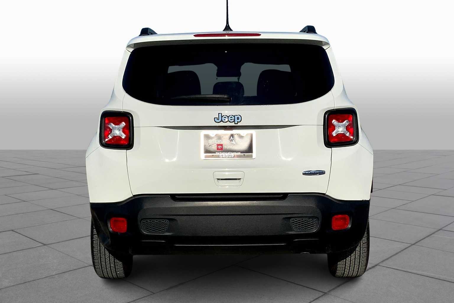 2021 Jeep Renegade Latitude photo 4