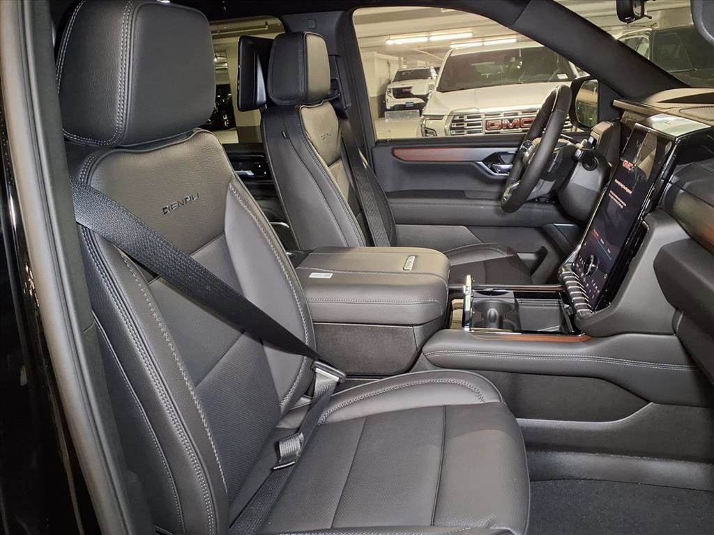 2026 Gmc Yukon XL Denali photo 3