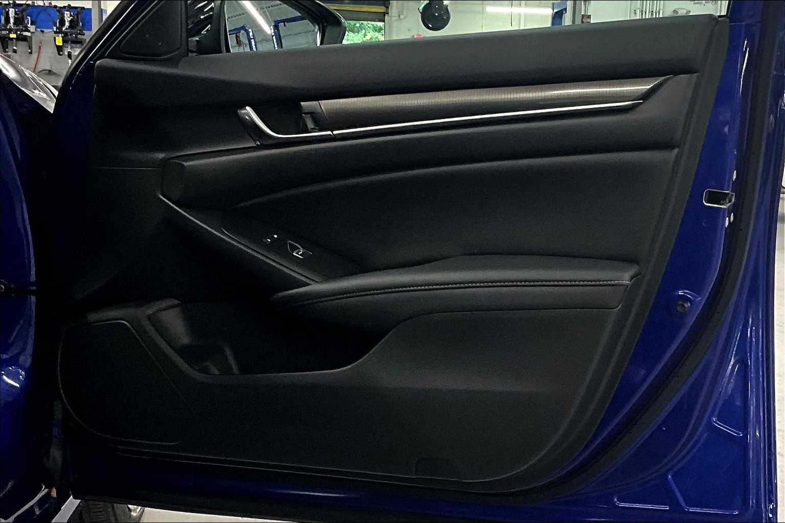 2022 Honda Accord Sport photo 22