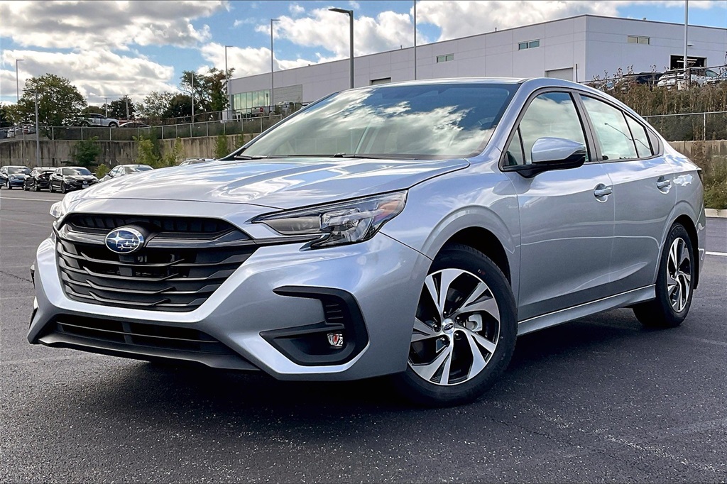 2025 Subaru Legacy Premium photo 2